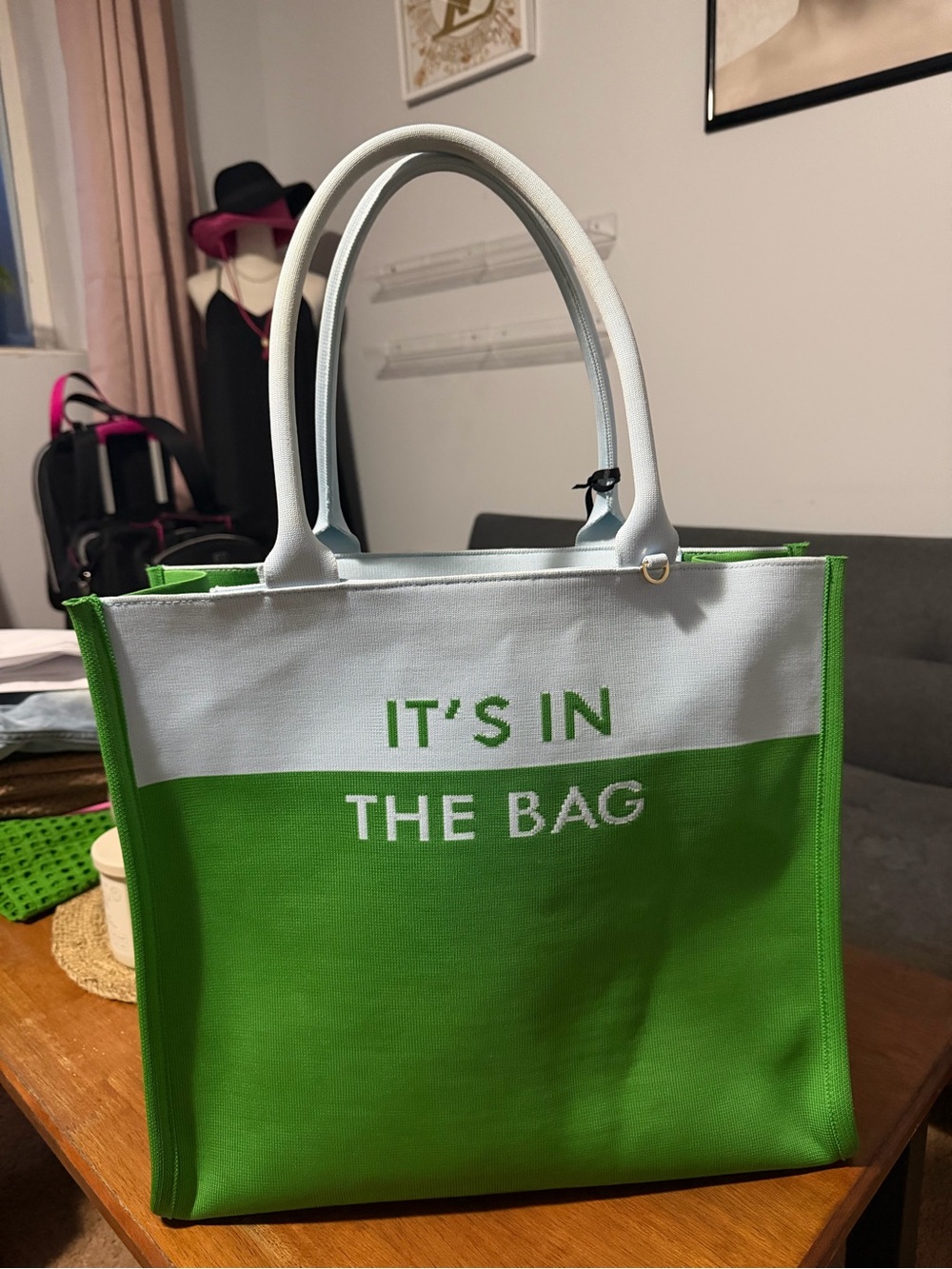 Kate spade BNWT Green and White Tote Bag - "It's In The Bag"